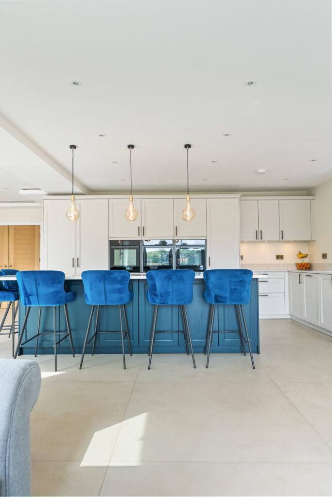 Finca, Seashell White — image 3