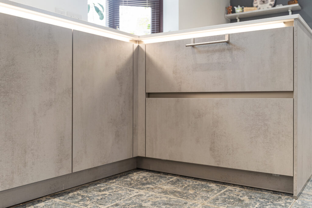 Elsa, Concrete Grey — image 4