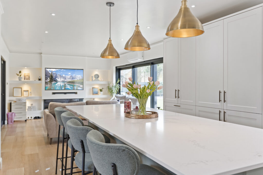 Quartz vs Granite Worktops: Which Is Best for Your Kitchen?