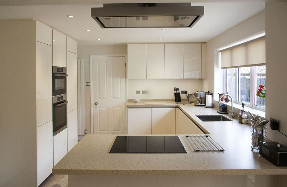Gala, Magnolia Gloss Kitchen