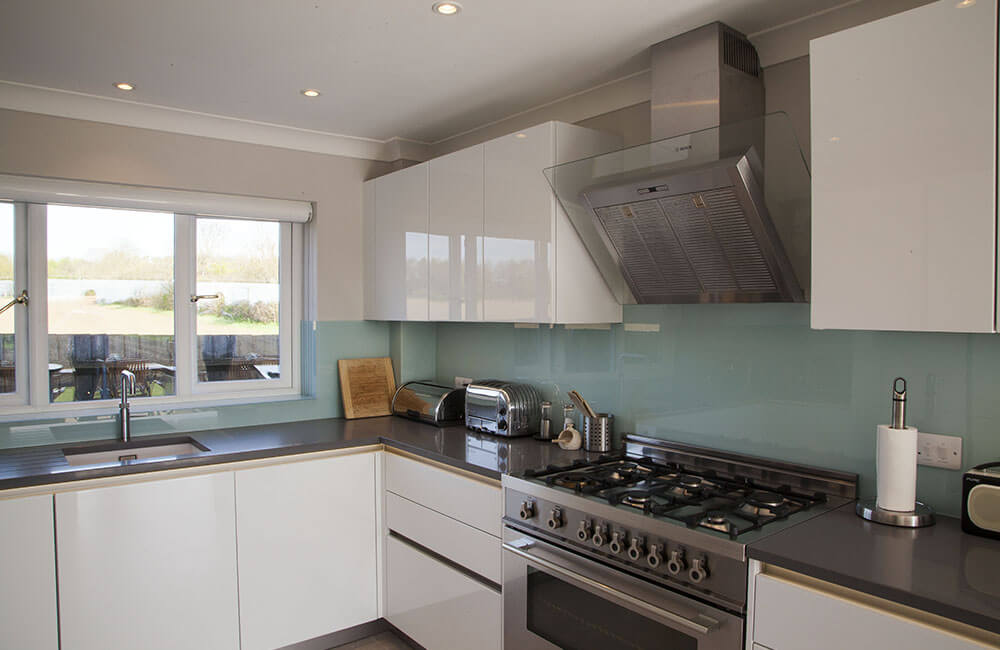 Gala, Crystal White Gloss — image 4