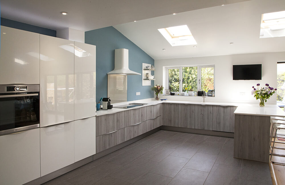 Uni Gloss, Crystal White — image 3