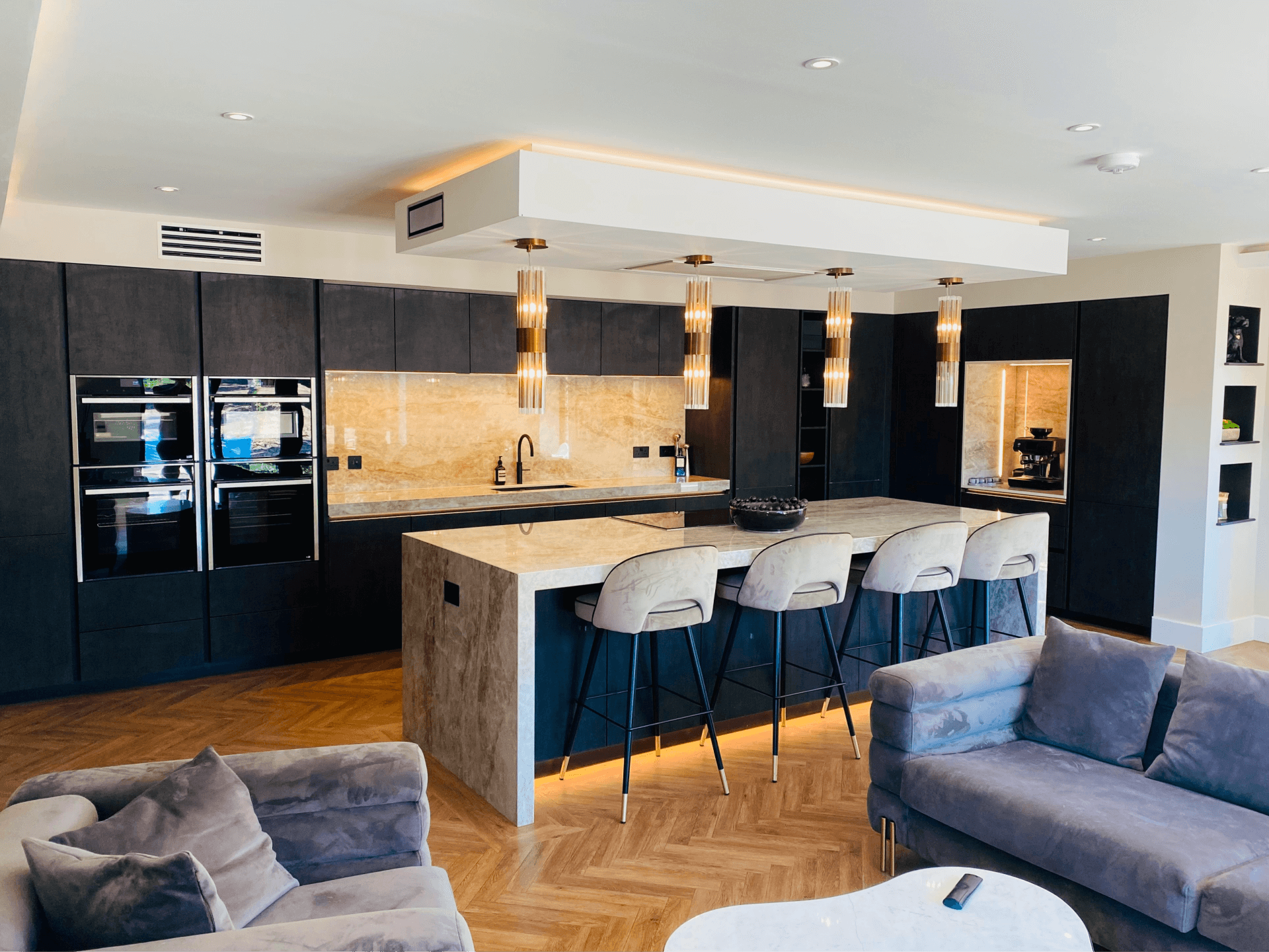 Finding a Trusted Kitchen Fitter in Milton Keynes for Your Makeover